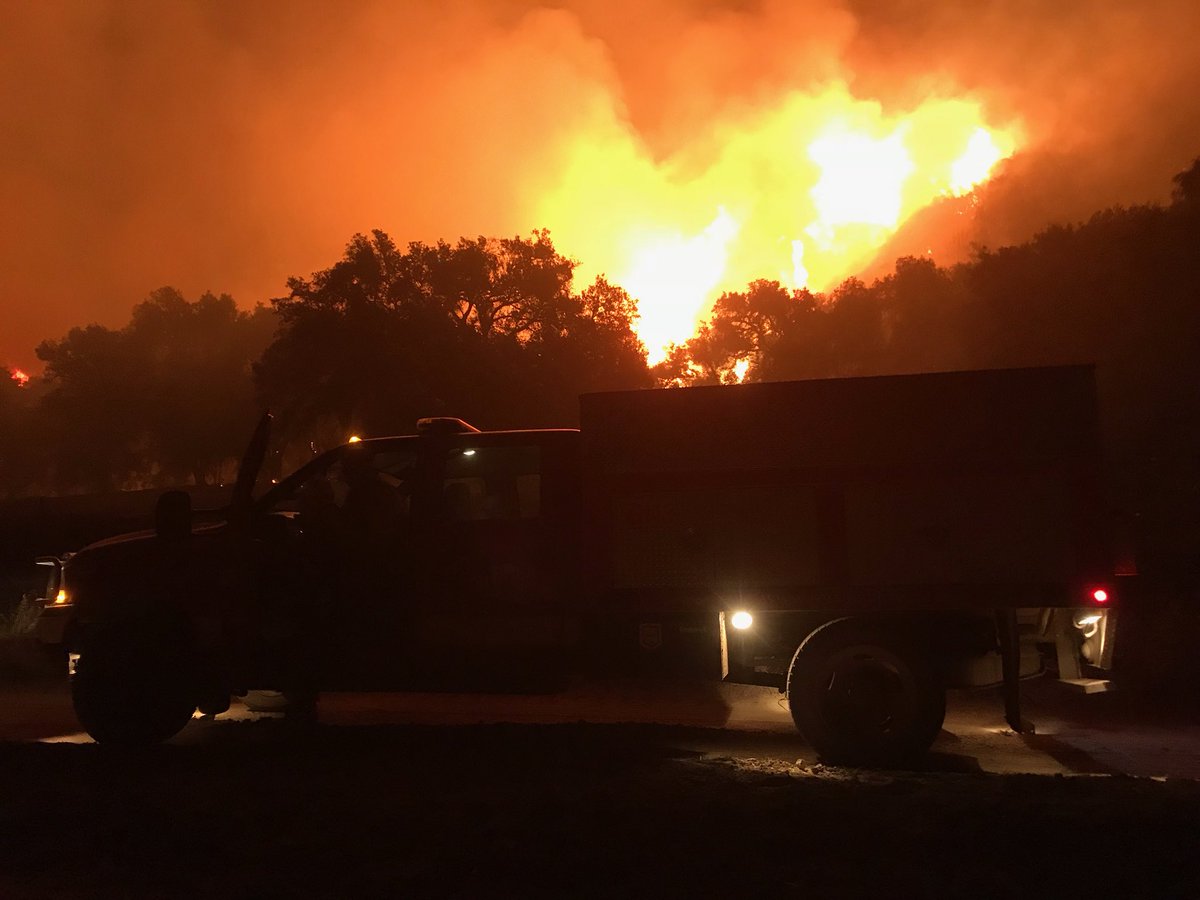 Securityfire1's tweet photo. Some pictures from our crew fighting fires in California. https://t.co/SQCmymoa8D