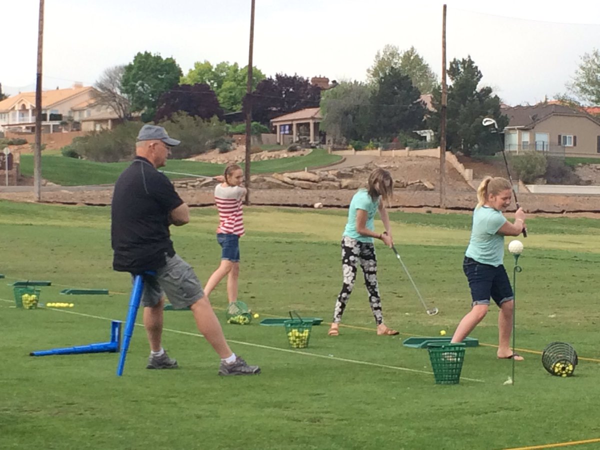 SitGoSeat's tweet photo. Are you a golf pro, just sitting back giving lessons. #golflife #golfpro #golfseat #golfing #golfswing #portablechair #goldenyears #retired #aarp #golflessons #golftips #drivingrange #drivers #portable #BackPain https://t.co/Tk1KEMkRqg