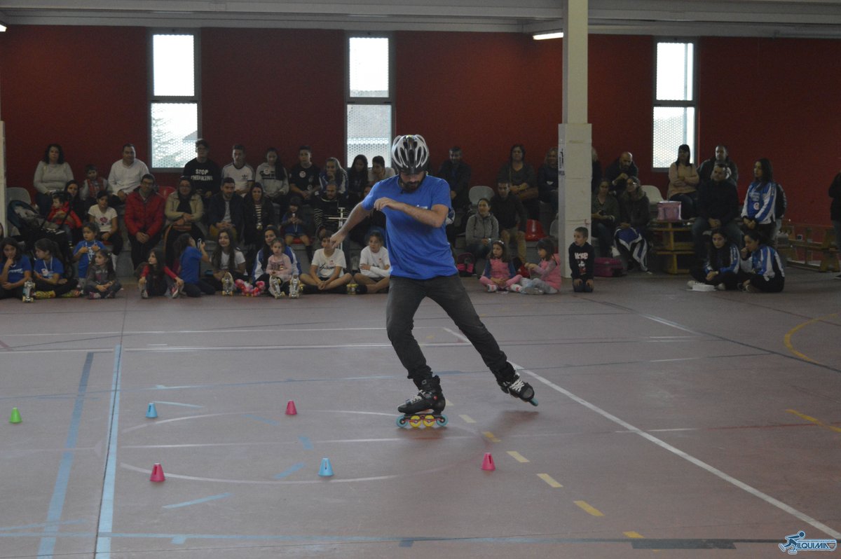 Alquimia_Inline's tweet photo. Esto es un reto.... y ahora que viene?
#Adcalquimiainline #FAIconos #freestyleslalom #losconosnosemeresisten #clubpatinaxealquimia #concellodecarral #deportescarral https://t.co/cv7RGloW4V