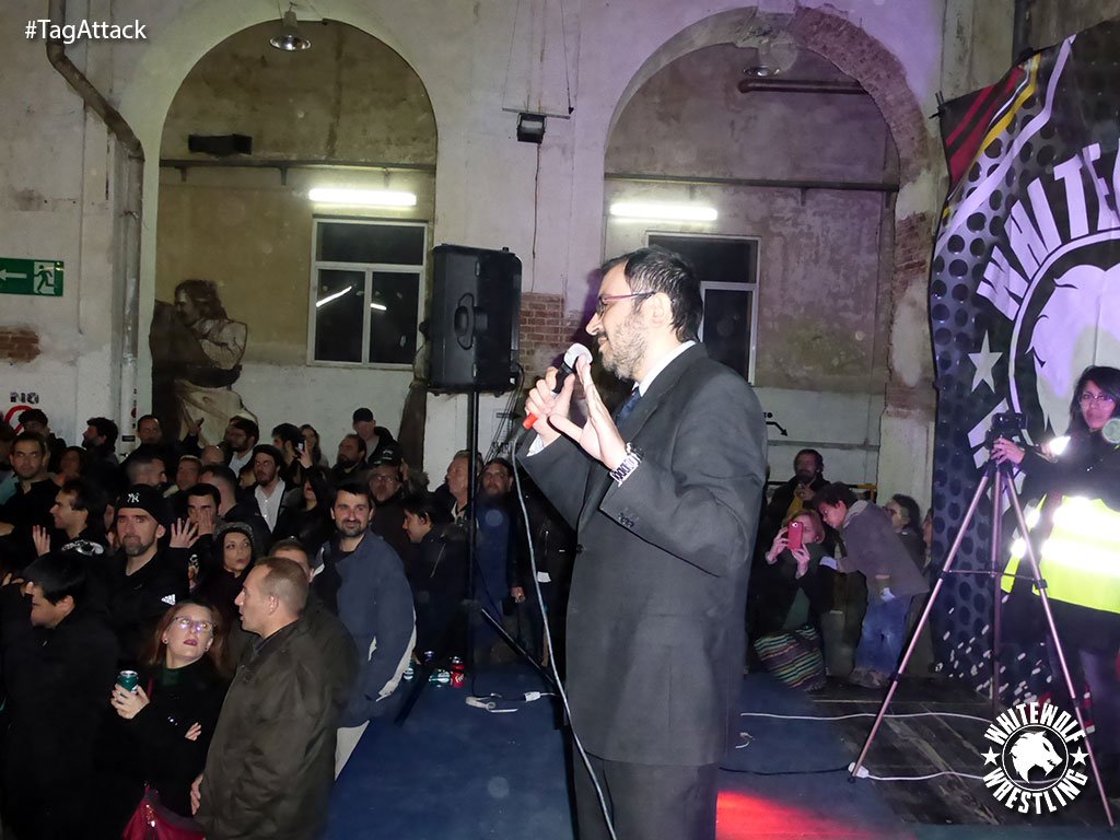 La_tripleW's tweet photo. Latination se impone a Utopía, pero Coajim dice que #TagAttack aun no ha terminado y presenta una pareja mas... https://t.co/AJLZTUSFYM