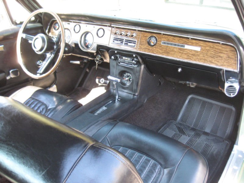 Mercomatic's tweet photo. Three #V8's were available to 1967 #Mercury #Cougar: 289 cid 2 bbl was base, 289 cid 4bbl Cougar Super was an option, and #Marauder 390GT 4bbl topped off the possibilities; transmissions available included 3 or 4 -speed manual and Select Shift #MercoMatic https://t.co/u7z04qNBLd https://t.co/WuvnXtsDx8