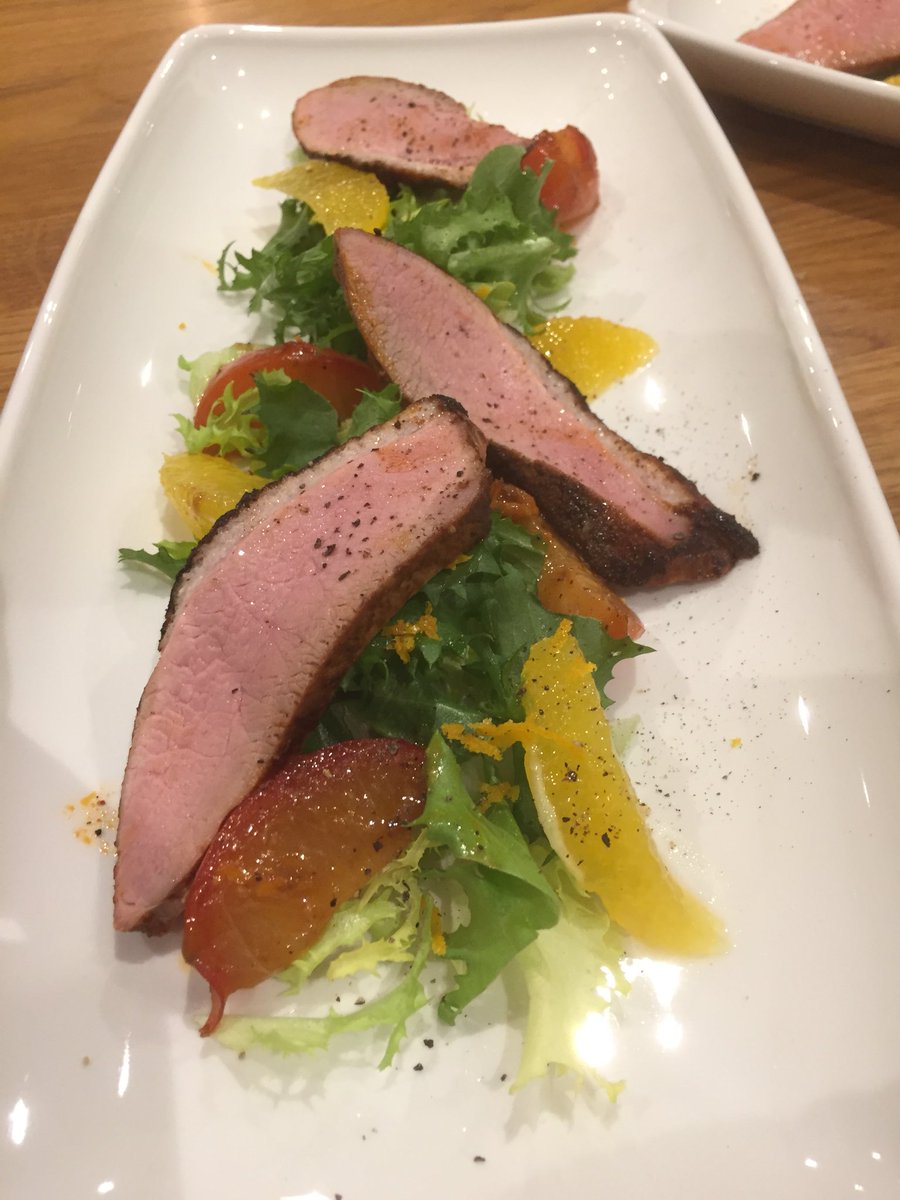 laurentskitchen's tweet photo. @dineindulge diner party tonight at Jane house https://t.co/fUu98qqT11