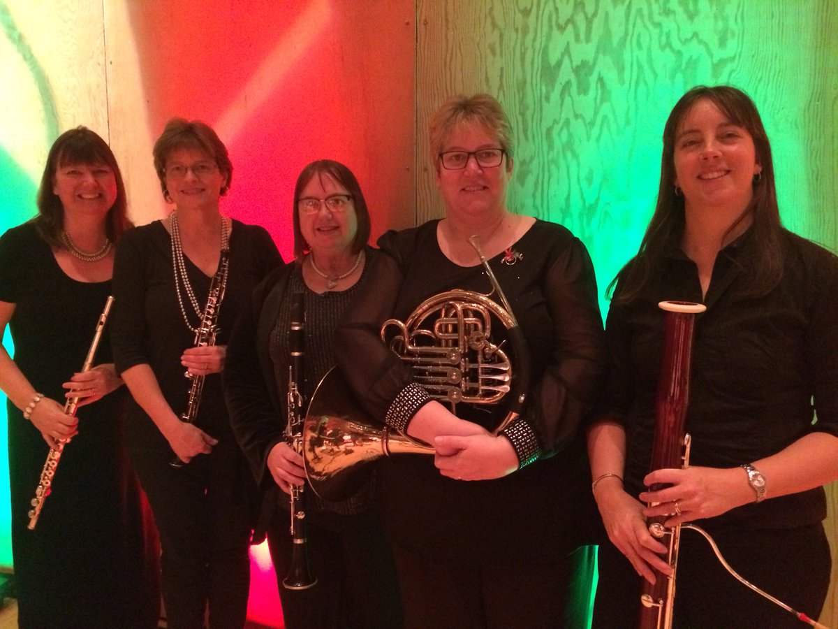 JournoJon's tweet photo. What an excellent @BBCSuffolk #CIN carol concert. @snapemaltings feeling very festive! https://t.co/A2m6Epc4v3