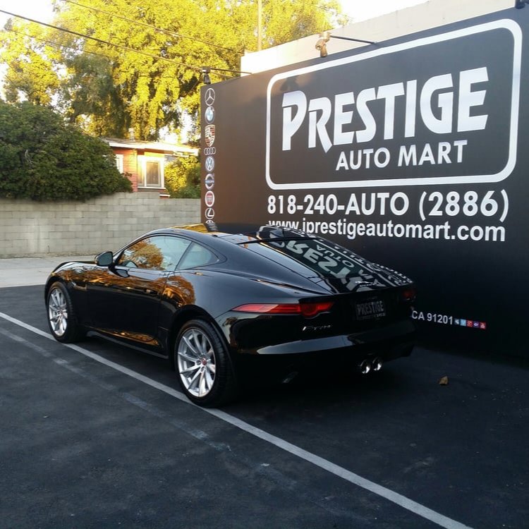 prestigeam's tweet photo. Drive around looking at Christmas lights in style. https://t.co/Mp66R1mzCW