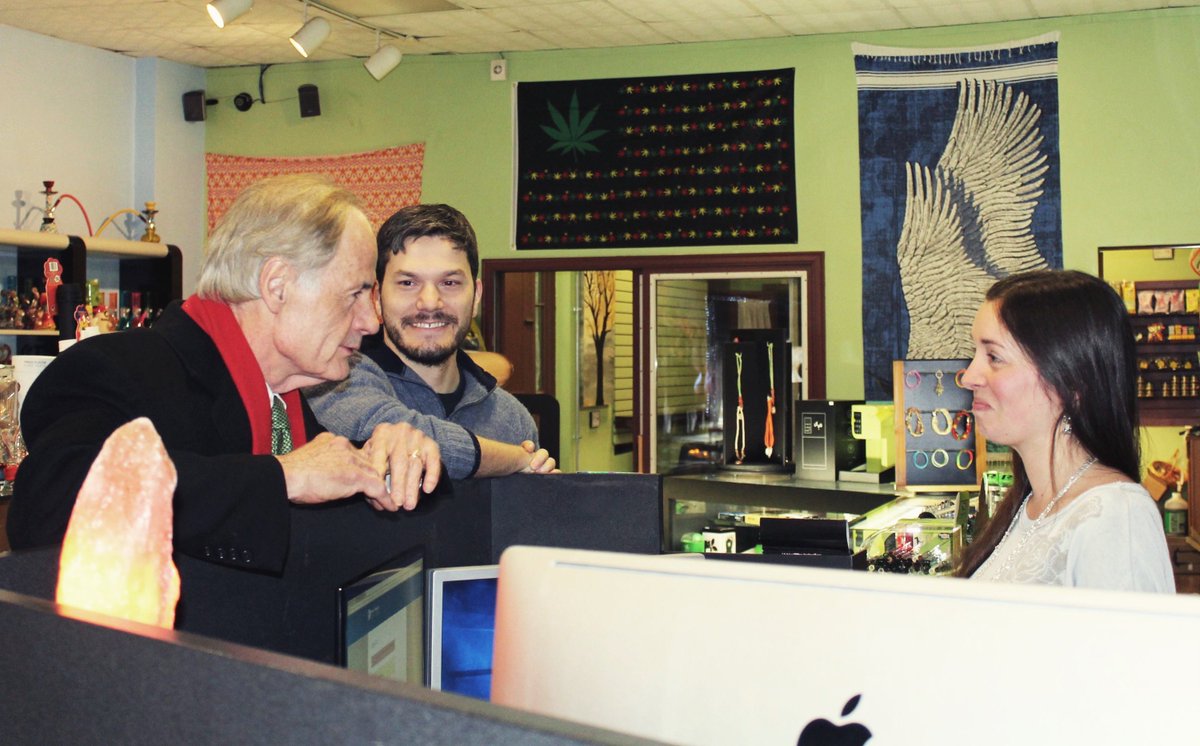 PuffsterShop's tweet photo. It was nice to have Senator Tom Carper stop into Puffster on a tour through downtown Dover. We talked about ways to improve the area and told him about our plans to open a recreational cannabis dispensary in our store when Delaware ends cannabis prohibition @TomCarperforDE #netde https://t.co/vlTHlLiBKC