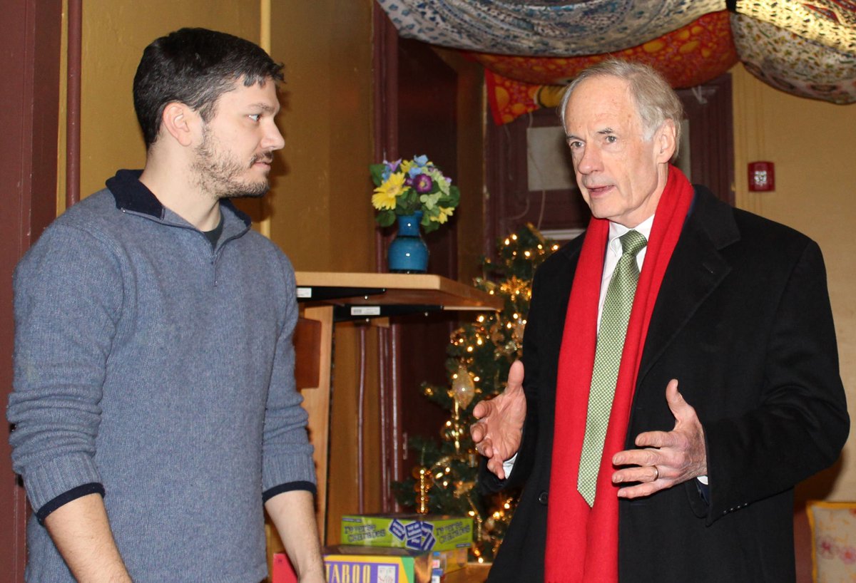 PuffsterShop's tweet photo. It was nice to have Senator Tom Carper stop into Puffster on a tour through downtown Dover. We talked about ways to improve the area and told him about our plans to open a recreational cannabis dispensary in our store when Delaware ends cannabis prohibition @TomCarperforDE #netde https://t.co/vlTHlLiBKC