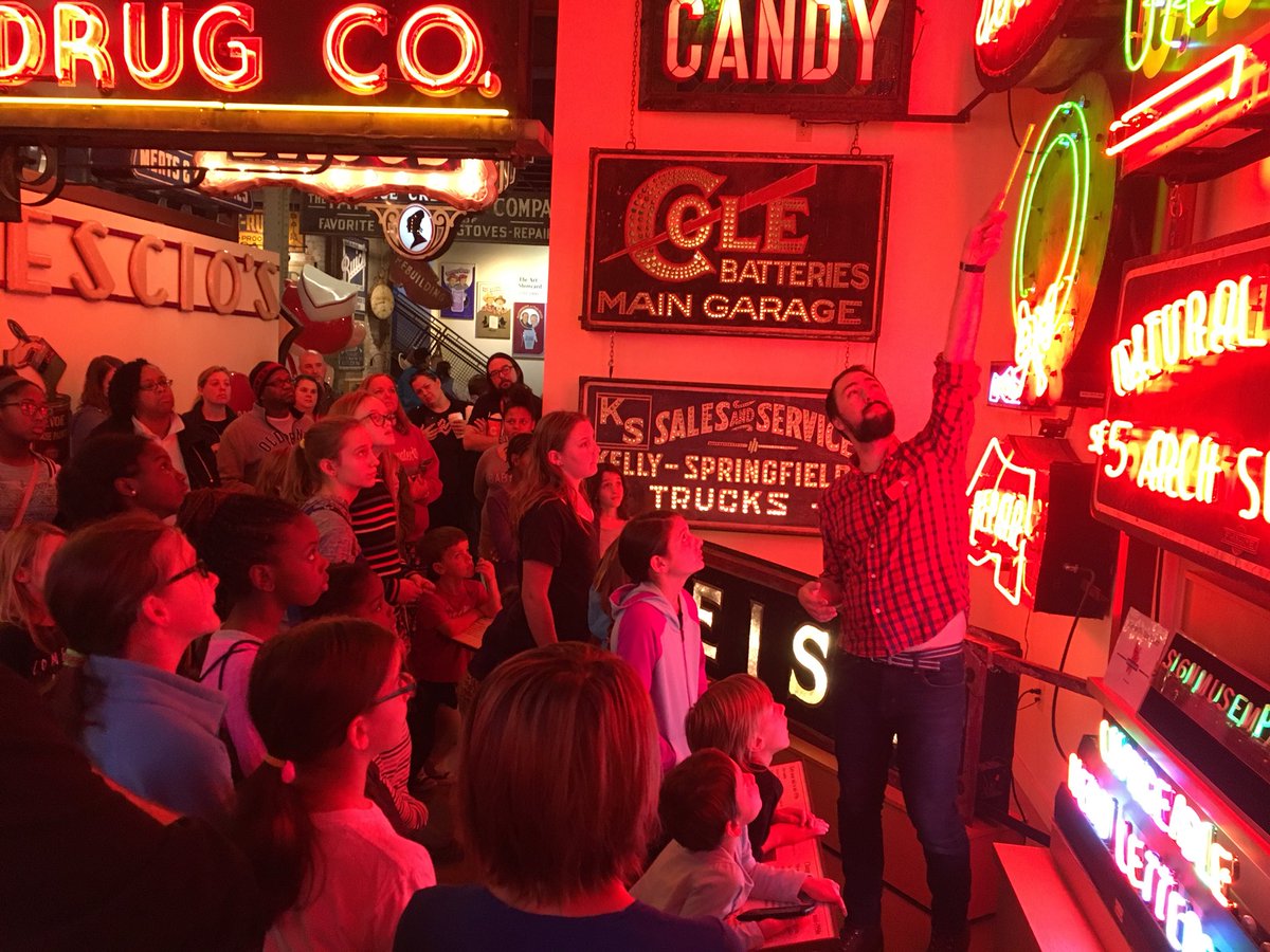 CincyMuseum's tweet photo. 💡Today our #STEMgirls participants toured the @SignMuseum seeing the evolution & science of #sign tech. They also went to the #Neonworks workshop for a demonstration in glass bending & participated in an elements scavenger hunt. TY #AmericanSignMuseum! 📷: @KimberlynnJM https://t.co/PUbVuNdLkw