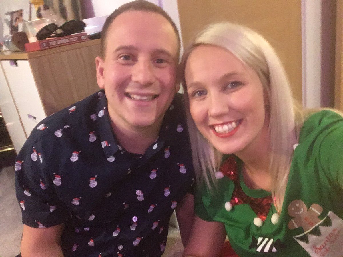amynutt00's tweet photo. #tackychristmas17 https://t.co/nny3zN5Gr0