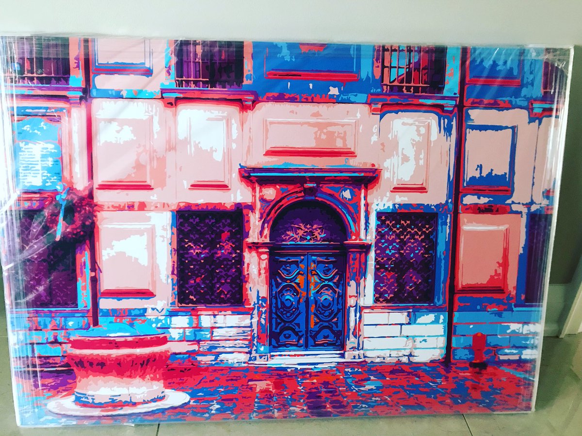 VogueHome's tweet photo. Beautiful painting from Venice,Italy 💕 https://t.co/YfUz2dDNga