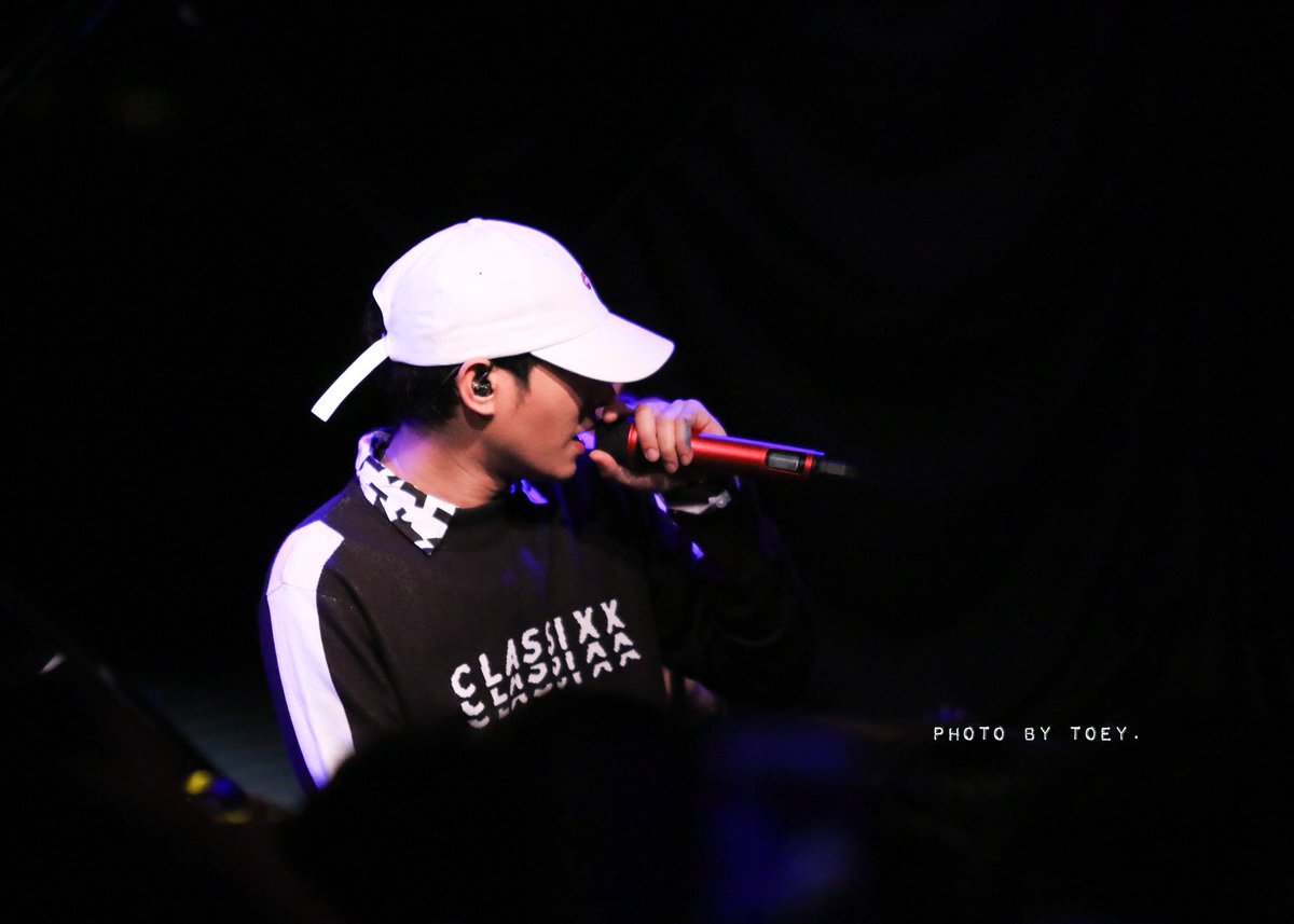 photobytoey's tweet photo. ร้านนี้แสงดียยยยย์ 

#เป๊กผลิตโชค 
#PeckPalitchoke 
#palitgallery 
#ThisIsLove https://t.co/EyvbdUTZpH