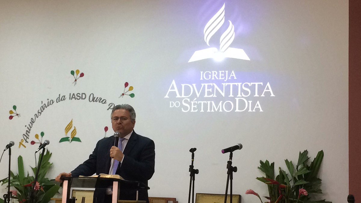 Celebrando o 1º aniversário da #IASD Ouro Preto no novo prédio. Participação especial do Pr José Júnior. Obrigado homem de Deus. Tudo por uma #IgrejaViva #IgrejaAdventista #Superação