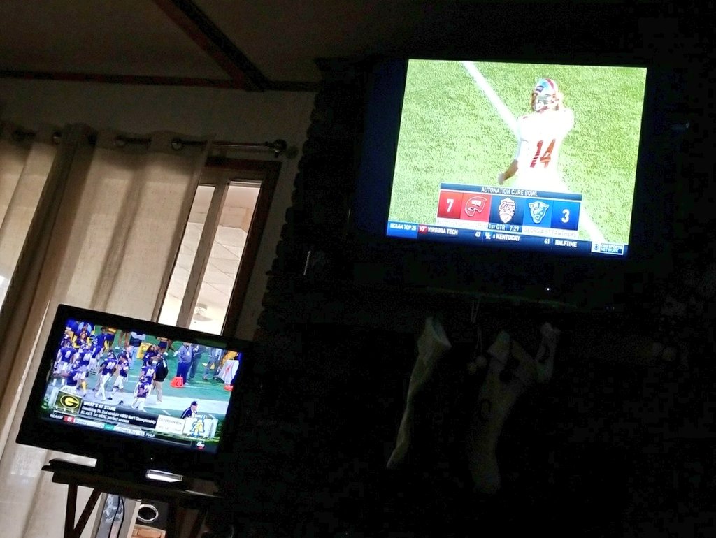 DJJG11's tweet photo. Happy Bowl Season everyone! May your picks be Right! I'll be on my couch watching Football for the next 3 weeks if anyone is looking for me. #shoplater #footballcoma https://t.co/VaUjNxldMq