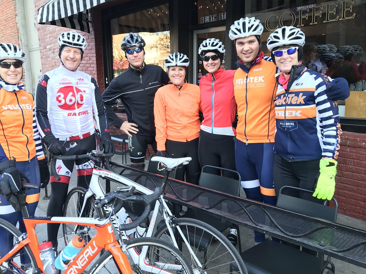 JimWhittakerNYL's tweet photo. Little group action this AM! @gpvelotek #pigride https://t.co/kRJ2u2kqZk