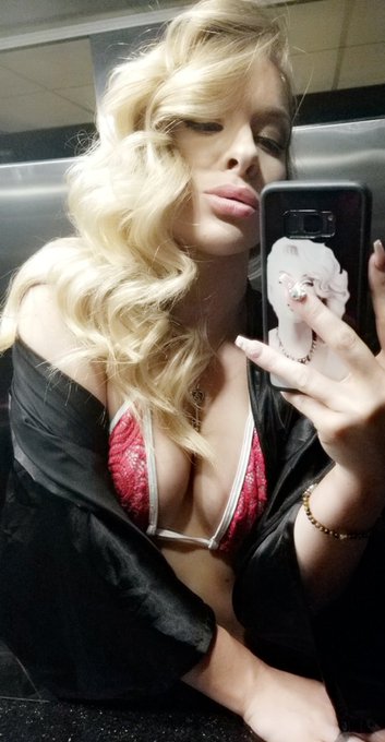 sexy 💋💋💋 https://t.co/fepCg0Czes<a href="/tag/sexy"class="tags"><span>#sexy</span></a><a href="/tag/charlotte"class="tags"><span>#charlotte</span></a><a href="/tag/fulllips"class="tags"><span>#fulllips</span></a><a href="/tag/sexthoughts"class="tags"><span>#sexthoughts</span></a>