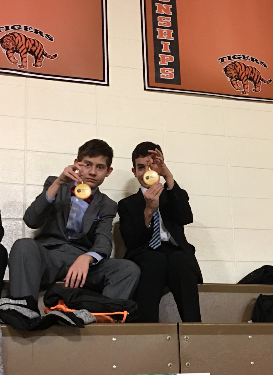 MrsHayesSTCE's tweet photo. Congratulations to Vasi and Leif for 4th place in Humorous Duet Acting in Novie finals! @STCESpeechTeam @stcekyle @STCERenegEd https://t.co/OTEFVWklhL