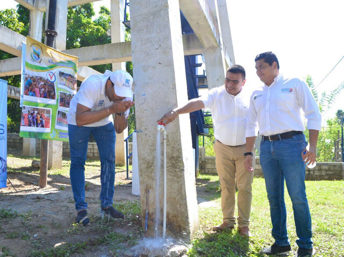 cotes_rosa's tweet photo. @HoyDiarioMag @ElInformador_SM @RadioGaleon @opinioncaribe @elheraldoco @Dracamandaca Me llena de emoción contarles que hemos entregado los sistemas de acueducto que beneficiarán a los corregimientos de: Ríofrío, Julio Zawady , La Gran Vía, Prado Sevilla y Soplador en el municipio de Zona Bananera.  #LaInfraestructuraEsLaVía https://t.co/vykGcvd8An