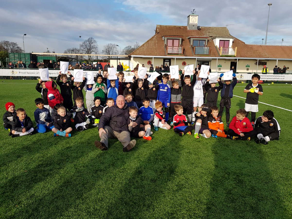 BSFC_Official's tweet photo. Big thanks to our kids who sent us off in style for the @bbcgetinspired awards. Massive thanks to all the parents who always give there time to grass roots!! https://t.co/z136t6YH5Q