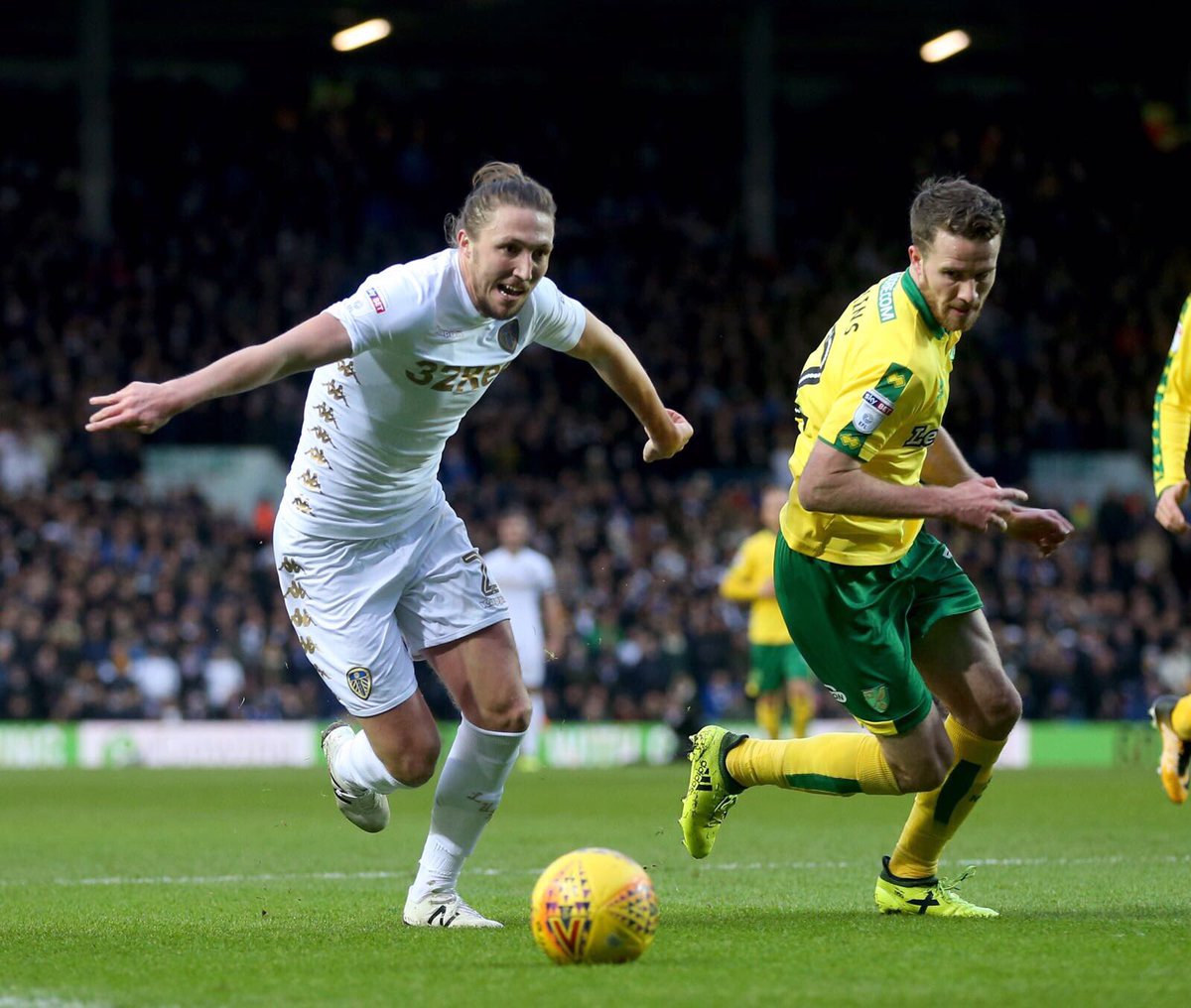 Luke Ayling tweet media