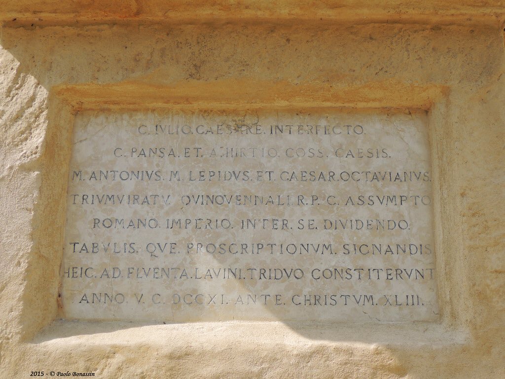 archeo_pop's tweet photo. Il cippo di Sacerno, oggi nel comune di Calderara di Reno, posto nel luogo in cui fu sancita l’alleanza fra Ottaviano, Marco Antonio e Lepido: il Secondo Triumvirato 

#Ulisse https://t.co/Z2fdCqu8io