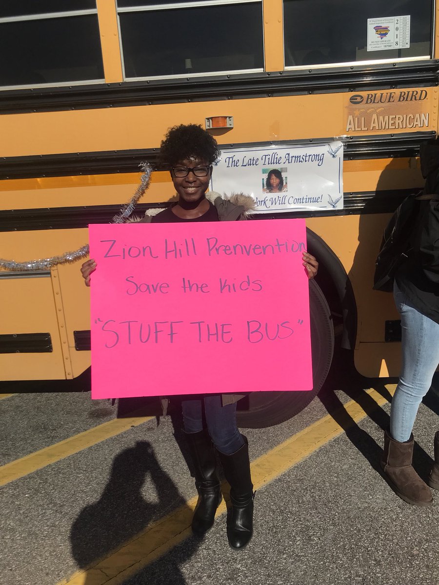 fchsbetaclub1's tweet photo. Our Betas are working hard!!😄😄 Thanks to everyone who came out and helped with the Zion Hill Prevention Save the Kids “Stuff the Bus” activity! https://t.co/uvibkIGBsw