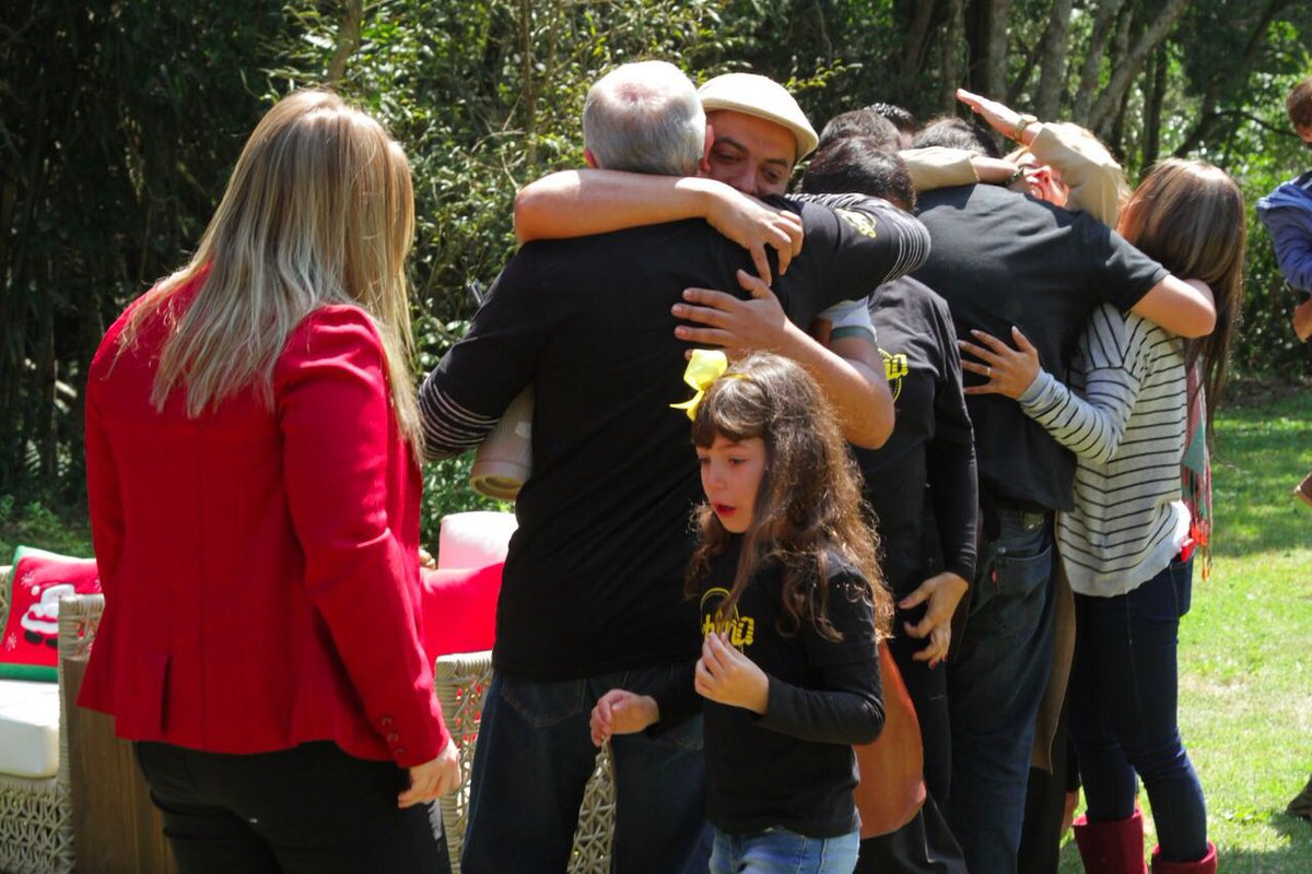 feschimanoski's tweet photo. Nada melhor que a familia pra dar aquele gas final #schimaassador #BBQBrasil https://t.co/EklCoKEqY8