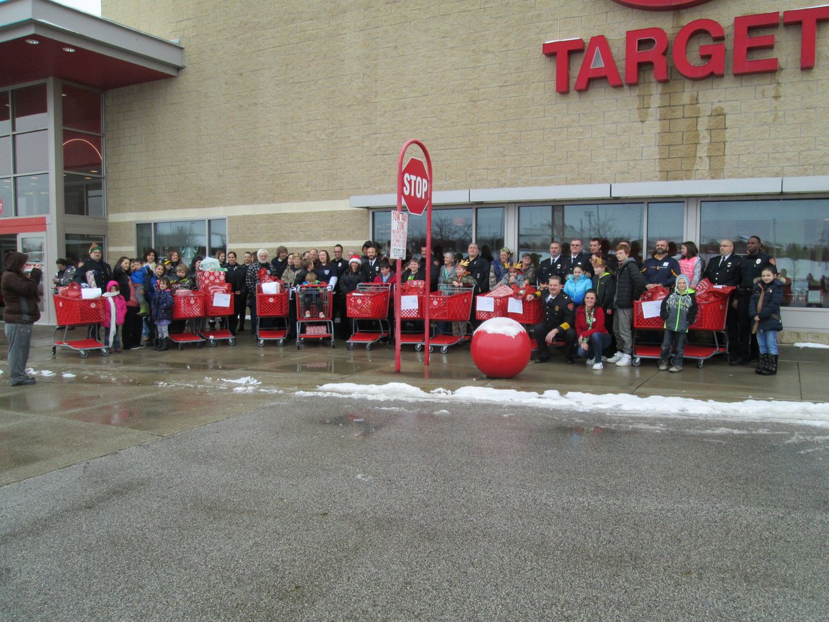 abeyhoot's tweet photo. Thank you Michelle for putting together another AMAZING event at #T2157 #givejoy #12daysofD170 https://t.co/EgXiKdMj2u