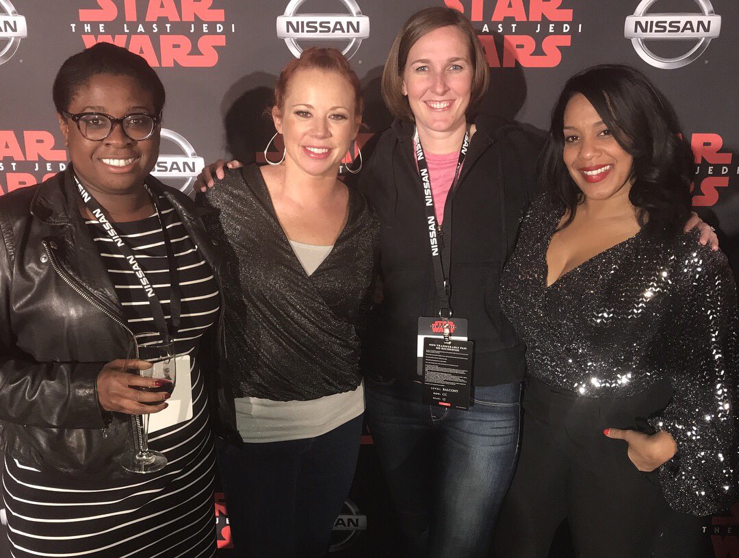MsVanessaJames's tweet image. This last week feels like a blur (in a great way).. Had a blast at the @starwars premiere of The Last Jedi with over 1000 die hard fans and media friends. Can I just say there's no better way to watch a movie! @nissanusa collaboration with @OnLucasFilms is a perfect partnership.