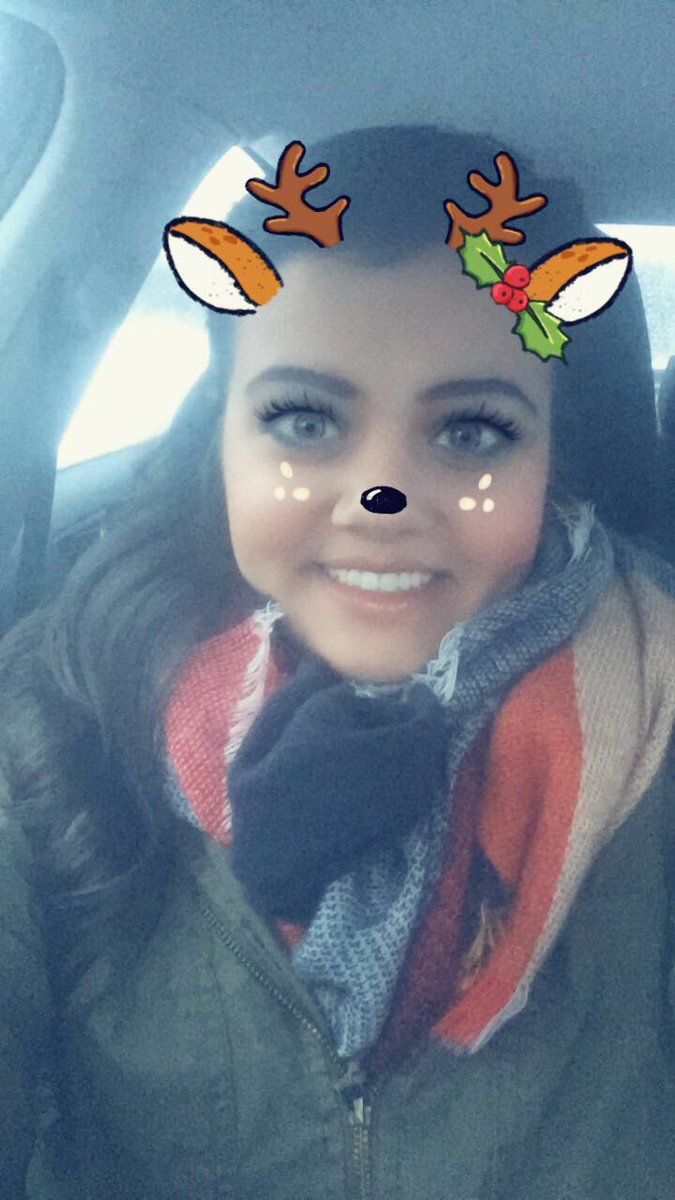 kluvsu's tweet photo. Christmas party timeeeee https://t.co/b8Yl4OJrZk