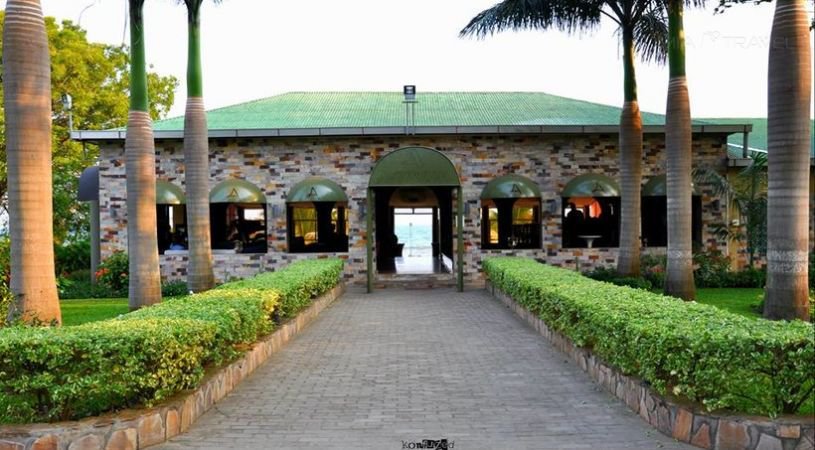 Claudenshim's tweet photo. #Burundi 
@COMESA20th delegations will feel at home with Top Hill Residence, NewParador Residence, Le Palmeraie, @RoyalPalmDurban 
@comesa_lusaka 
#kazecomesa20 
#20thComesaSummit https://t.co/FoqZPYvYbQ