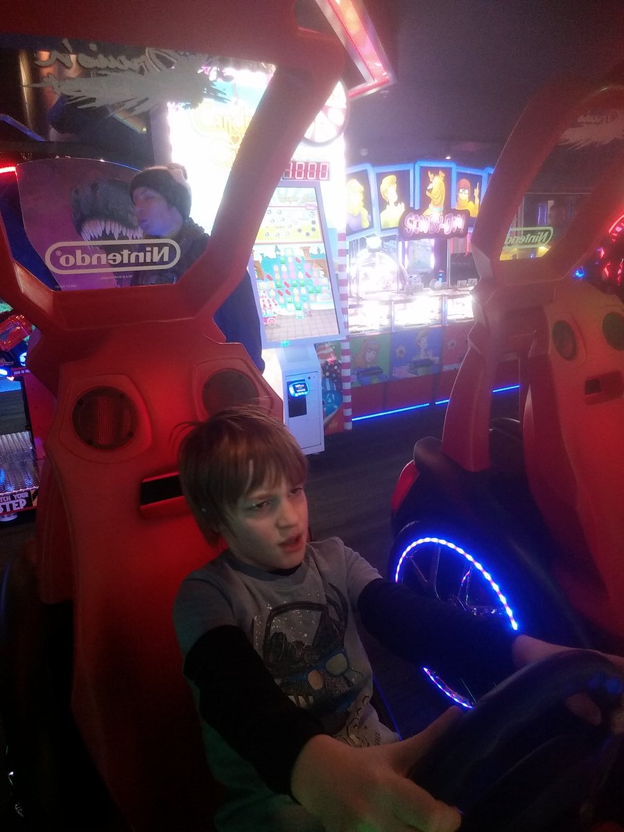 ElijahCorston's tweet image. Shooting dinosaurs &amp;amp; racing cars at #VortexGaming