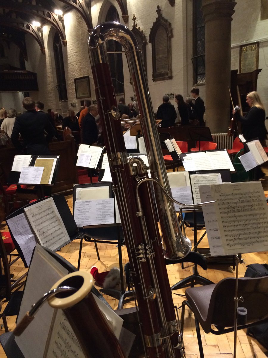 RJVincentUB's tweet photo. #Bassoonview @chingfordparish Grand Christmas Concert- ready for Lohengrin prelude followed by Good King Wenceslas. https://t.co/V6jpt1JTrQ
