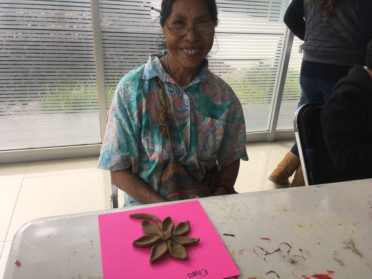 ZA_Tlatelolco's tweet photo. Trabajo de #barro con asesoría de #Romanda en nuestro taller navideño 2017 https://t.co/VCcf4DadXG
