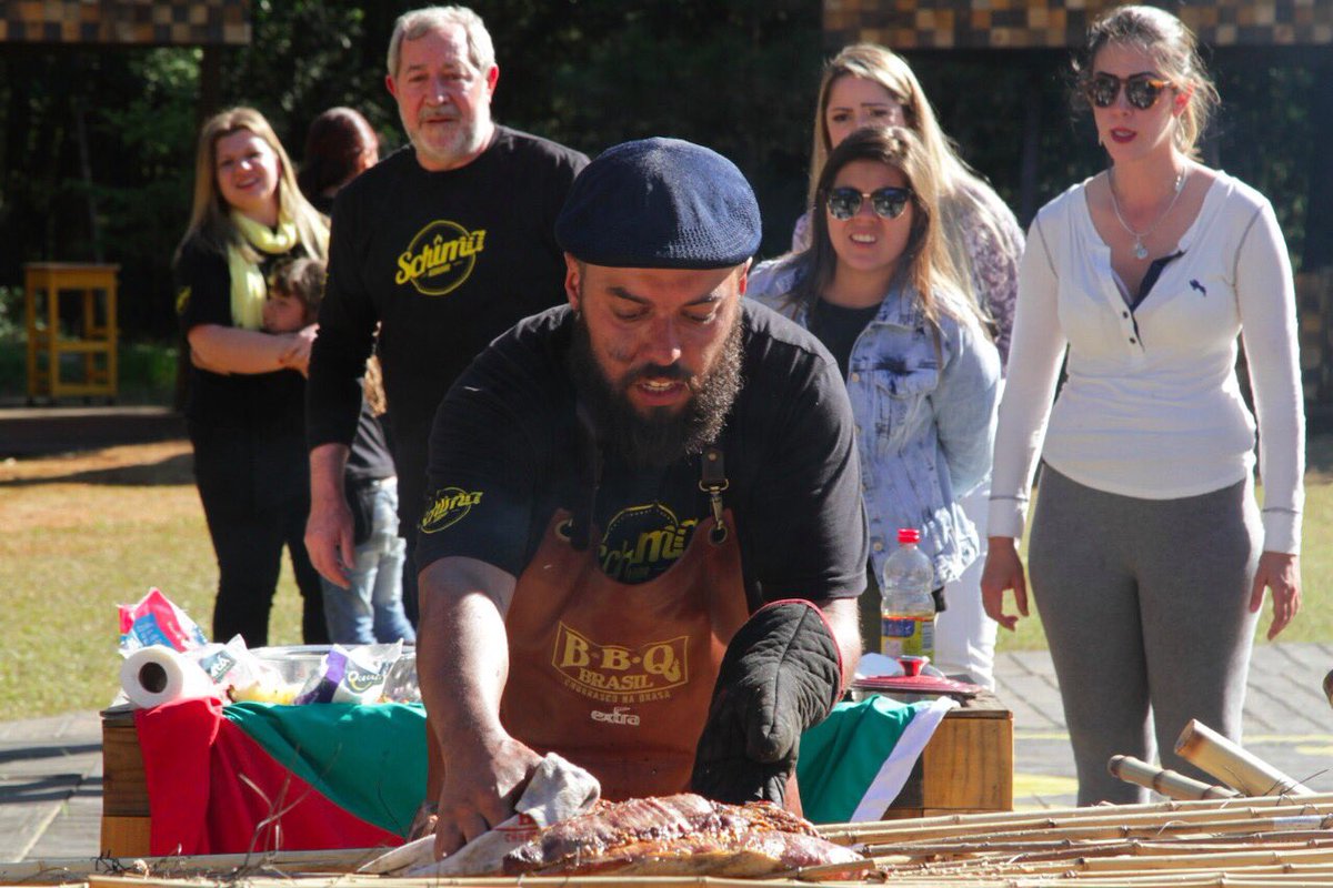 chrisflores's tweet photo. Que emoção essa final #BBQBrasil https://t.co/fOPoJXZwg1