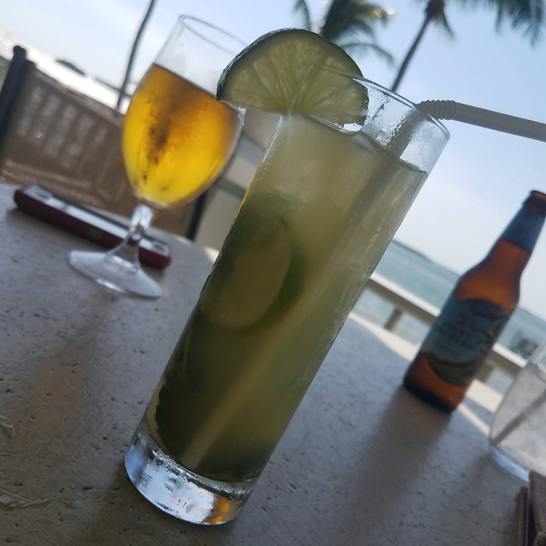 The gang’s all here so why don’t you stay awhile? 

📷: happychicaa