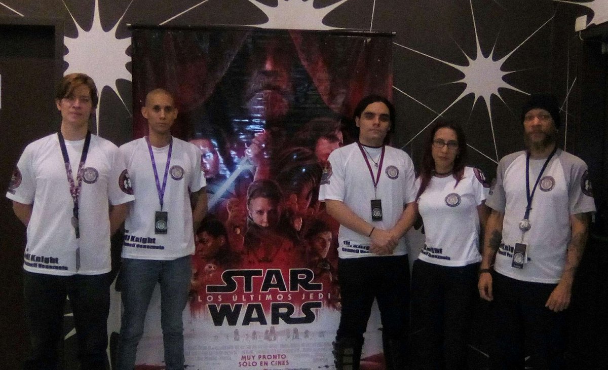 jkcv001's tweet photo. Pre estreno The Last Jedi Cines Unidos Lider Jueves 14Dic 2017 https://t.co/Rlvbwv9Rld
