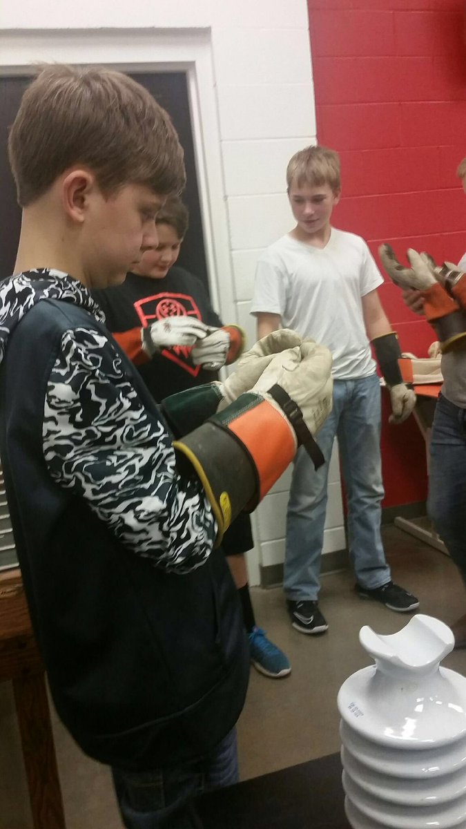 hannerpj's tweet photo. KABMS 7th and 8th grade students had the opportunity Friday to learn about the skills, education, and training to be a Lineman. A big thank you to Donald England, Seth Revelle, and BREC, for sharing their knowledge with our students today. #KABMS #LeadLAP https://t.co/Tz2OS42TNs