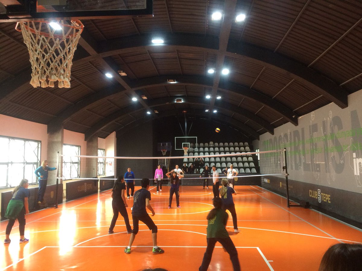 Farklı spor etkinlikleriyle öğrencilerimizin bedensel gelişimleri desteklenirken aynı zamanda disipline dayalı spor kültürünün alt yapısı oluşturulur. @bestepekoleji #Bestepekoleji #bestepekoleji #clup5tepe #afterschool
