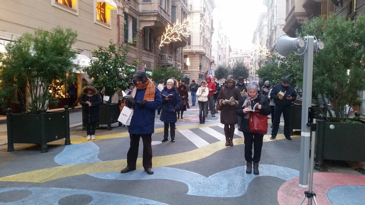 Sentinels_Eur's tweet photo. Today Italian #Sentinelle were in #Genoa & #Pisa after Parliament approved passive euthanasia.
#NoDAT #NoEutanasia #NoBioTestamento
Photos via FB of #Genova & #Pisa's #Sentinelles https://t.co/JBxMrOS2Oc