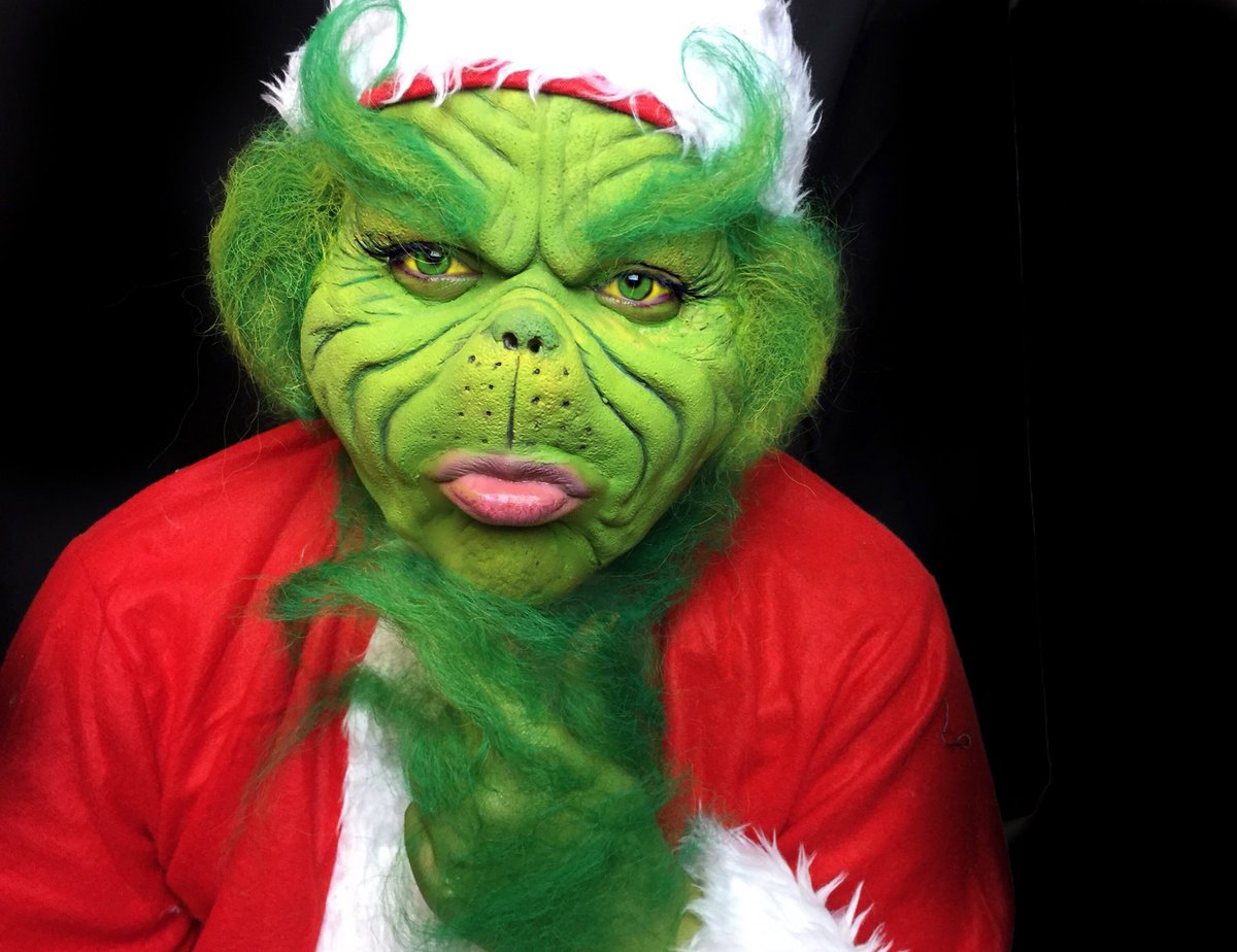 ChanningCJudith's tweet photo. The makeup look that deserved to go viral. THE GRINCH 💔🎄 https://t.co/0BVDhoKsvJ