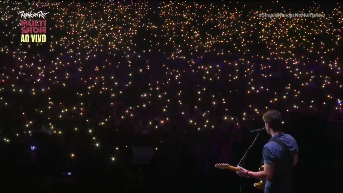 lrsenpai's tweet photo. Take a piece of my heart
And make it all your own.

Pegue um pedaço do meu coração e torne-o todo seu.

I love you so much ❤❤ @ShawnMendes @luansantana https://t.co/kKSYNt214L