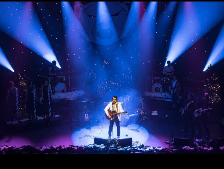 jphoe's tweet photo. Thank you WPG for joining us last night 1600 strong. Surrounded by friends behind the scenes and on stage, having @kevinthekith , Hayley &amp; Fred Penner, @buckocomedy join the mayhem...I constantly feel like the luckiest person around. Time to recover. 📸@mattduboff https://t.co/1wCJBcaOl1