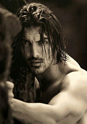 17th Dec
Celebs Birthday Today 
STARS STARDOM 
Happy Birthday to John Abraham!!! 