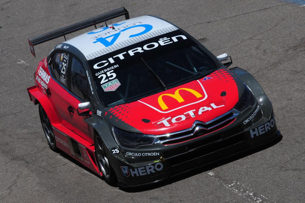 eguerrieriok's tweet photo. P4 hoy en clasifica competitivos con la #Citronave, fue intenso con 52 grados de temperatura en pista 😲!!
Mañana 12hs la carrera Final a 33 vtas televisa @El13TVOk
#STC2000 #CitroenTotalRacing #CitroënC4Lounge https://t.co/f8y5bx36cQ
