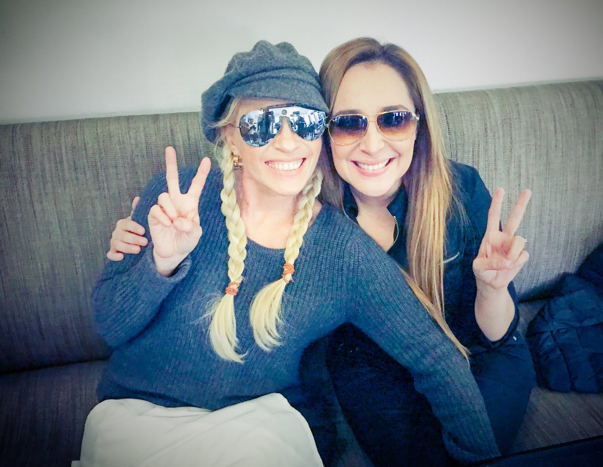 Yuri (@oficialyuri) on Twitter photo Hermoso tiempo junto a <a href="/MyriamMonteCruz/">Myriam Montemayor</a> #talentomexicano #Chiapas te quiero amiga! Hermoso tiempo junto a <a href="/MyriamMonteCruz/">Myriam Montemayor</a> #talentomexicano #Chiapas te quiero amiga!