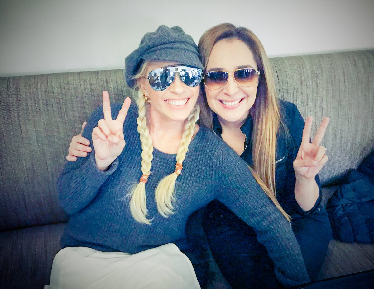 Hermoso tiempo junto a @MyriamMonteCruz #talentomexicano #Chiapas te quiero amiga!