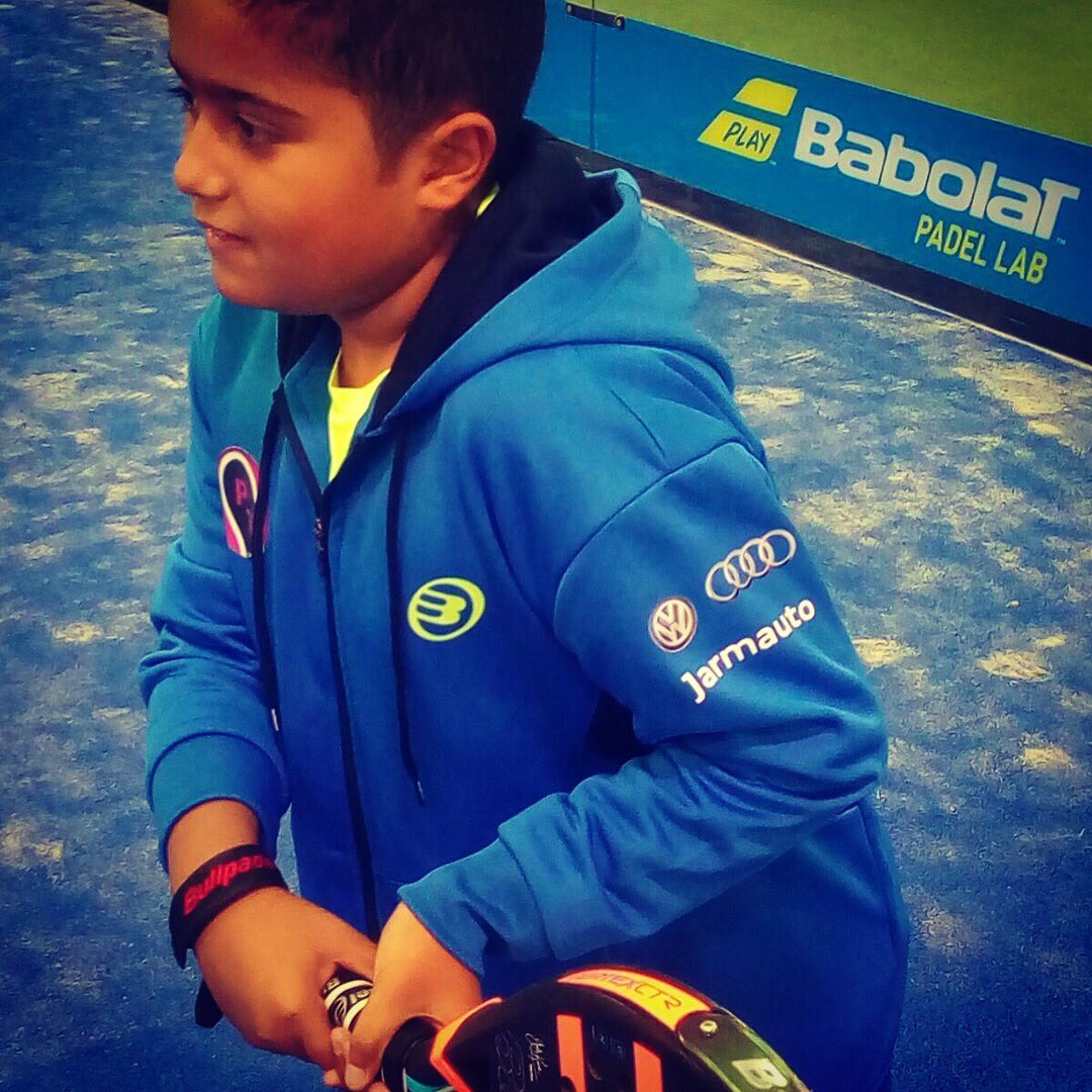 PadelTraining's tweet image. Los alumn@s FUNDACIÓN INVERIPLUS jugando el Master de Pádel de Madrid 2017, toda la info.: fmpadel.com/if_torneos.asp…