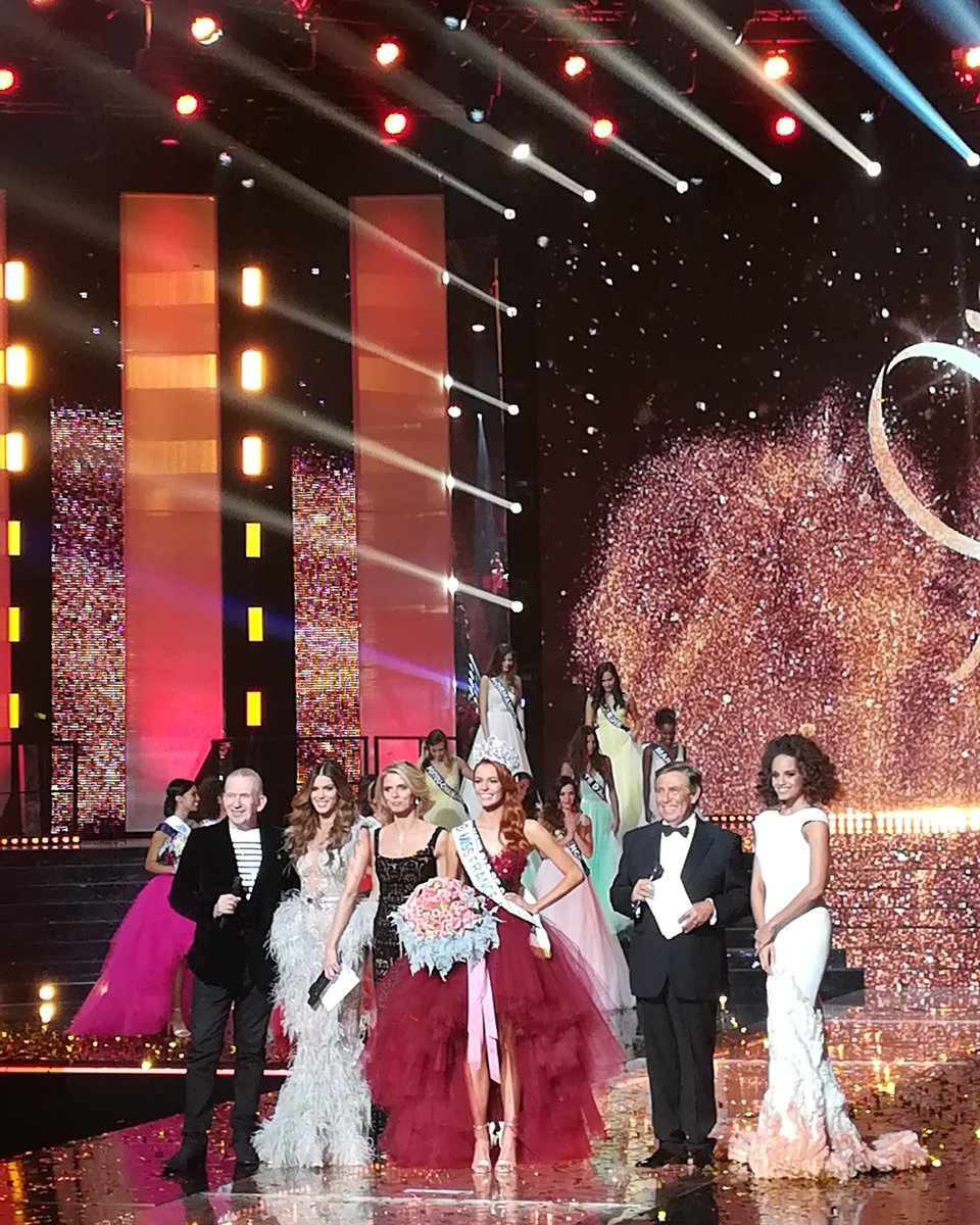 Félicitations à <a href="/maevacouckeoff/">MaevaCouckeOff</a> <a href="/MissFrance/">Miss France</a> 2018 qui porte magnifiquement la couronne O Céleste ! #missfrance2018