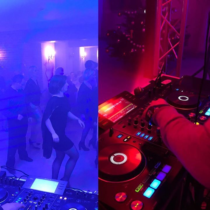 BookingFever's tweet photo. Ce soir Deejay Mix Live... son et lumières..
@ChateaudeBeauchêne #BookingFever #DeejayLive #sonorisation #Lumieres #ChateauDeBeauchene #Soiréecomitéentreprise #soiréce https://t.co/NvSRwZ7OPZ