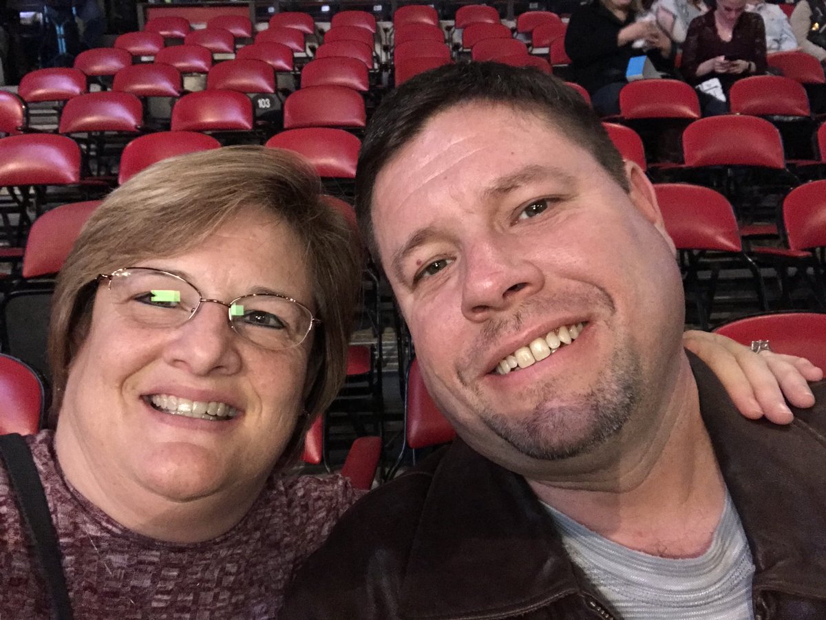 Steveyb96's tweet photo. Excited to be with my babe at the Glorious Christmas Concert https://t.co/MZtIIOkjie
