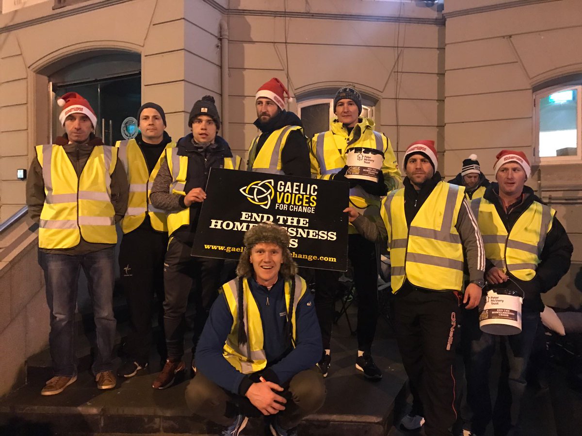 And it begins...thanks again for all the support #SolidaritySleepout <a href="/GaelicVoices4Ch/">Gaelic Voices For Change</a>